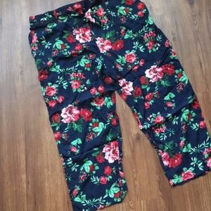 NWT Charlotte russe new capris 3x